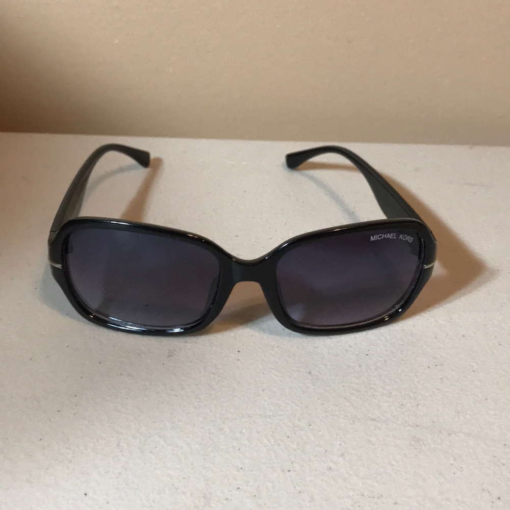 Micheal Kors Black Ladies Sunglasses